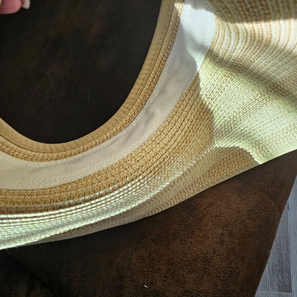 Magid Large Brim Sun Hat Visor RN#90894 Excellent Condition, like new - Picture 7 of 8